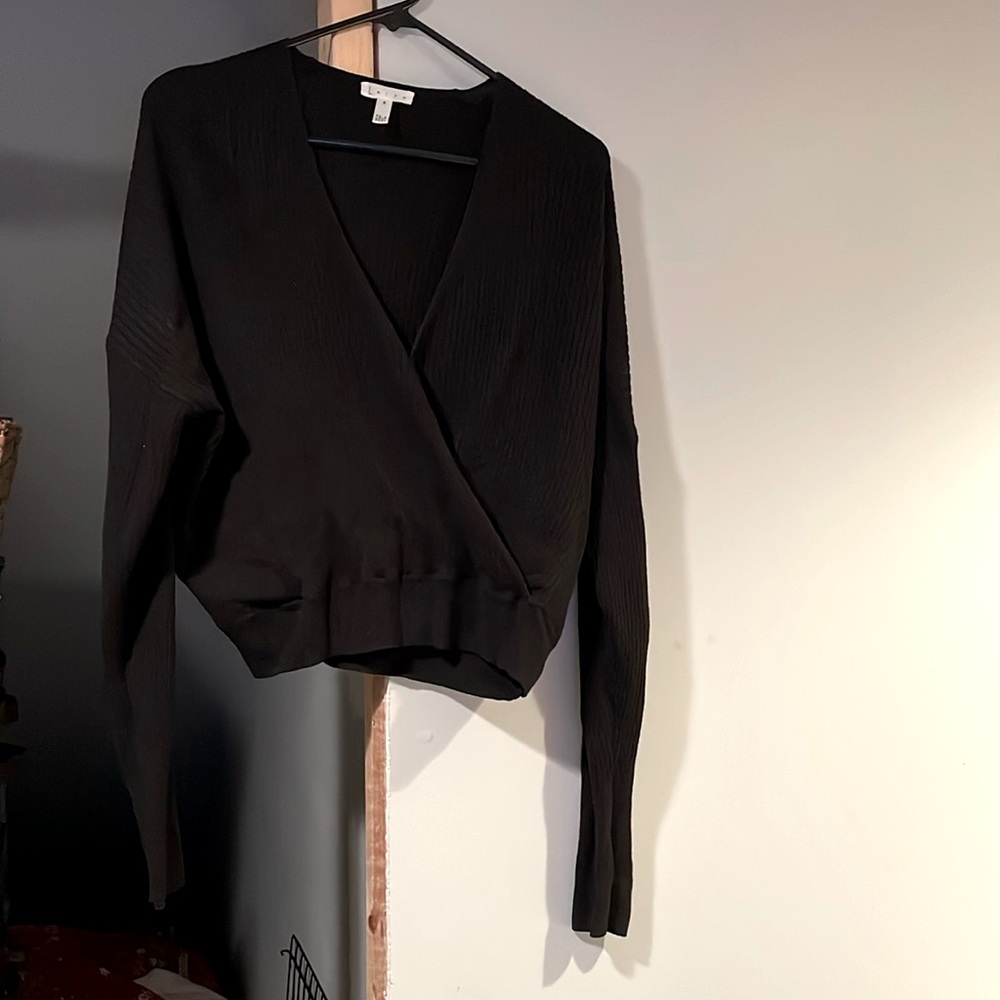 Black v neck sweater, size Medium Leith brand